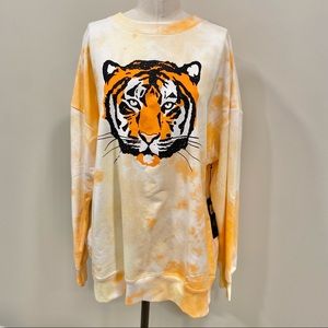 WILDFOX La Tigre Roadtrip Sweatshirt New Size Medium